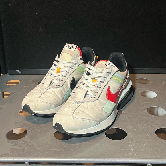 Nike Air Max - Picture 1 of 16